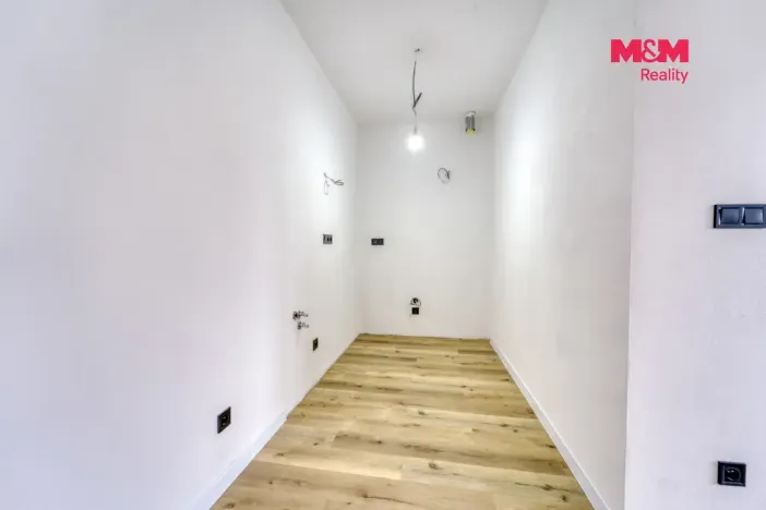 Pronájem bytu 2+kk, Tlučná, Tlučenská kolonie, 40 m2