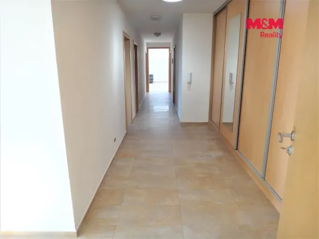 Pronájem bytu 4+kk, Kladno, Víta Nejedlého, 127 m2