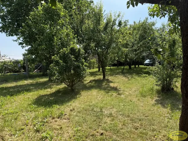 Prodej zahrady, Roštín, 1641 m2