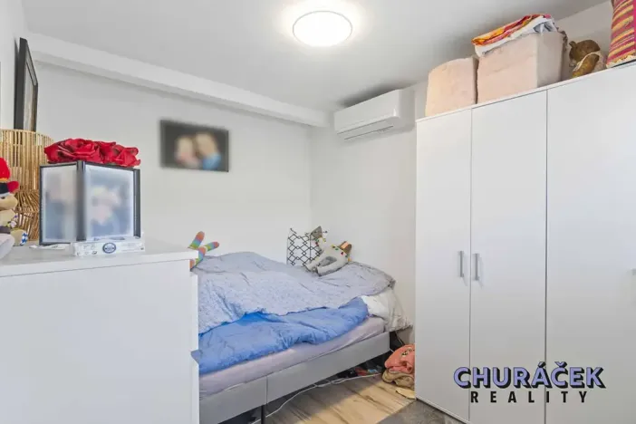 Pronájem chaty, Lešany, 80 m2