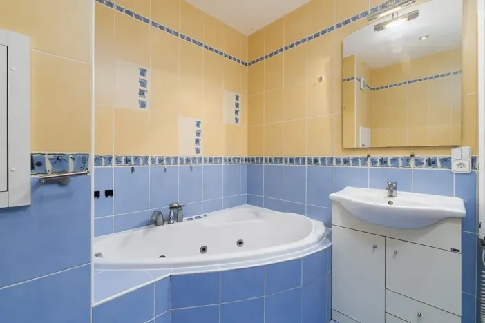 Prodej bytu 3+1, Strakonice, Povážská, 63 m2