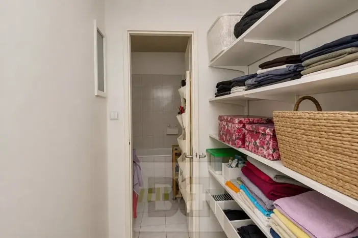 Pronájem bytu 2+1, Praha - Holešovice, Vinařská, 86 m2