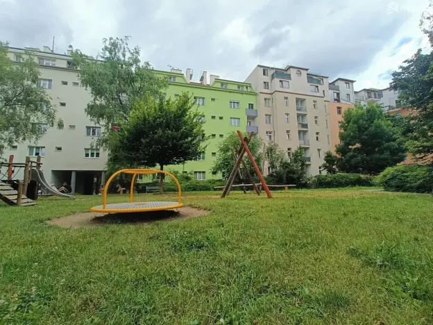 Pronájem bytu 1+kk, Brno, Zvěřinova, 13 m2