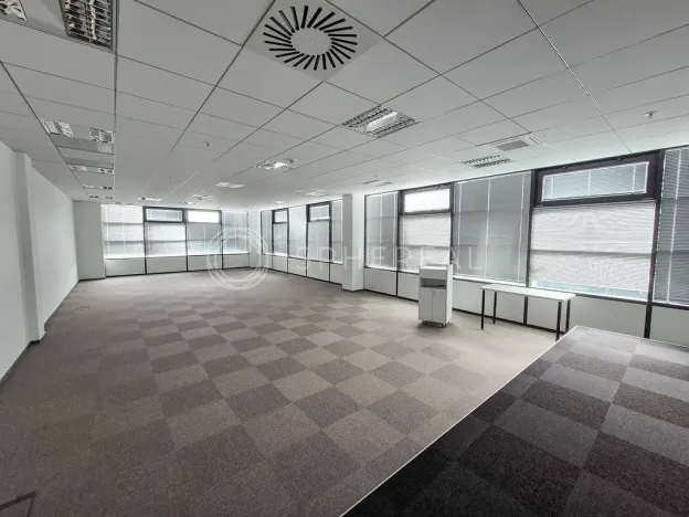 Pronájem kanceláře, Brno - Trnitá, Škrobárenská, 1233 m2
