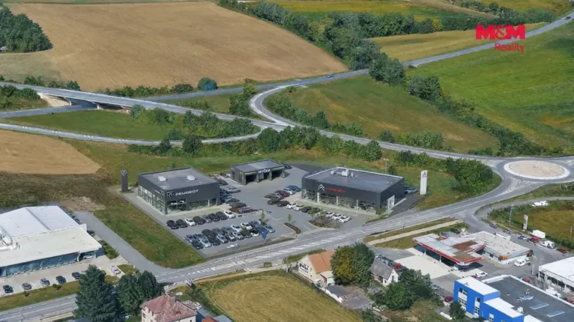 Prodej komerčního pozemku, Pardubice - Dražkovice, 13602 m2