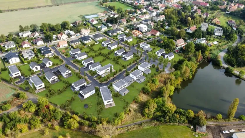 Prodej pozemku, Čelákovice - Záluží, Mstětická, 726 m2