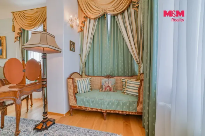 Prodej bytu 3+1, Mariánské Lázně - Úšovice, Anglická, 95 m2