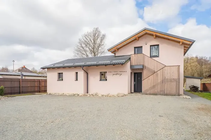 Prodej apartmánu, Staré Město, Sportovní, 57 m2