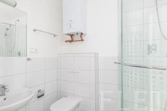 Pronájem bytu 1+1, Praha - Holešovice, Kamenická, 45 m2