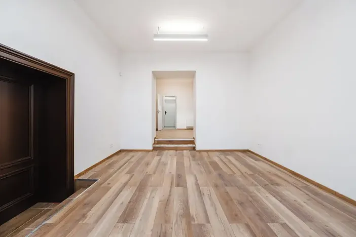 Pronájem obchodního prostoru, Praha - Nové Město, Sokolská, 50 m2