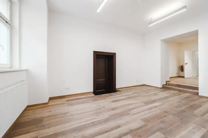 Pronájem obchodního prostoru, Praha - Nové Město, Sokolská, 50 m2