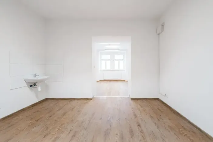 Pronájem obchodního prostoru, Praha - Nové Město, Sokolská, 50 m2