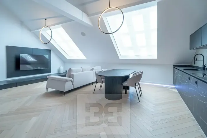Pronájem bytu 4+kk, Praha - Karlín, Sokolovská, 183 m2