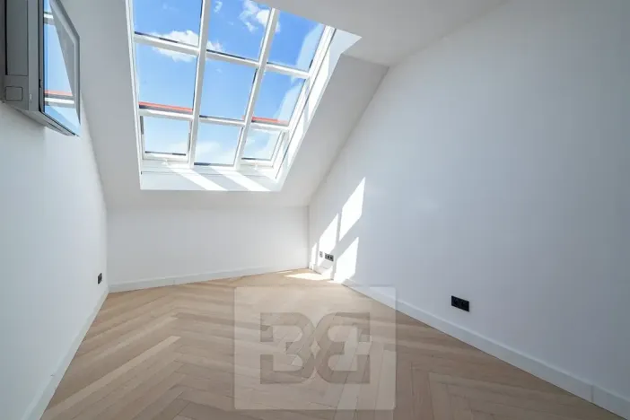 Pronájem bytu 4+kk, Praha - Karlín, Sokolovská, 183 m2