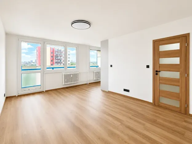 Prodej bytu 1+kk, Praha - Záběhlice, Bramboříková, 42 m2