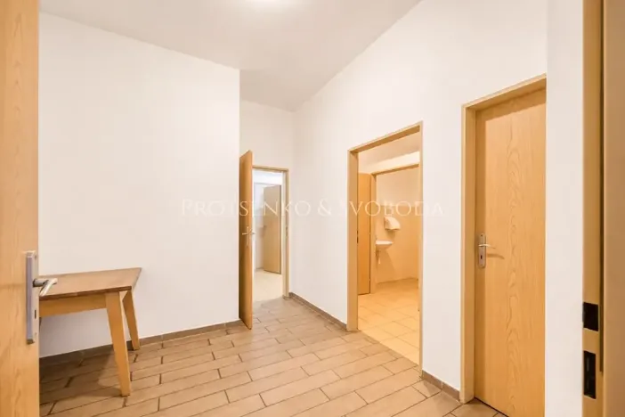 Prodej činžovního domu, Dobšice, Lahoferova, 218 m2