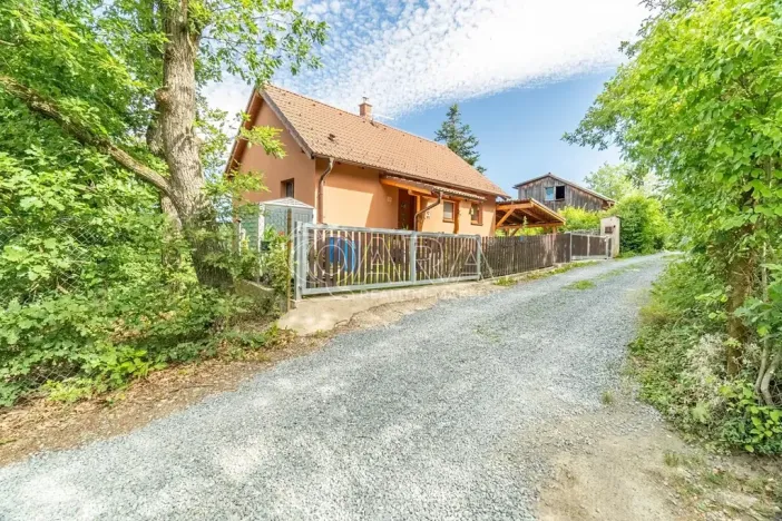 Prodej chaty, Dolní Břežany, U Lesa, 50 m2