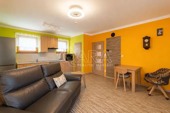 Prodej chaty, Dolní Břežany, U Lesa, 50 m2