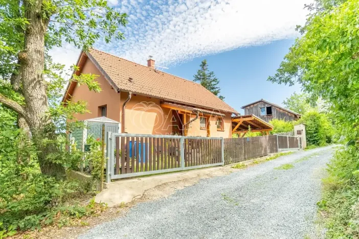 Prodej rodinného domu, Dolní Břežany, U Lesa, 50 m2