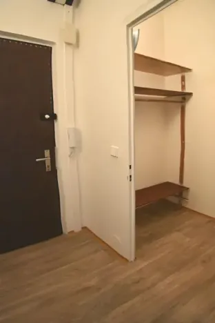 Pronájem bytu 2+1, Chomutov, Dřínovská, 60 m2