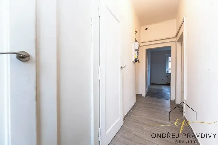 Prodej bytu 2+kk, Praha - Hloubětín, V chaloupkách, 58 m2