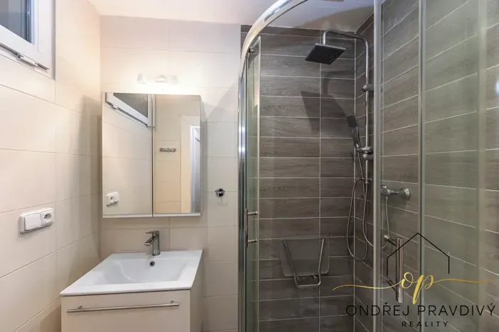 Prodej bytu 2+kk, Praha - Hloubětín, V chaloupkách, 58 m2