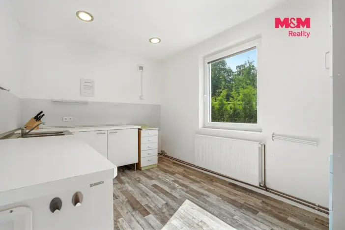 Prodej rodinného domu, Hejnice, Skřivánek, 220 m2