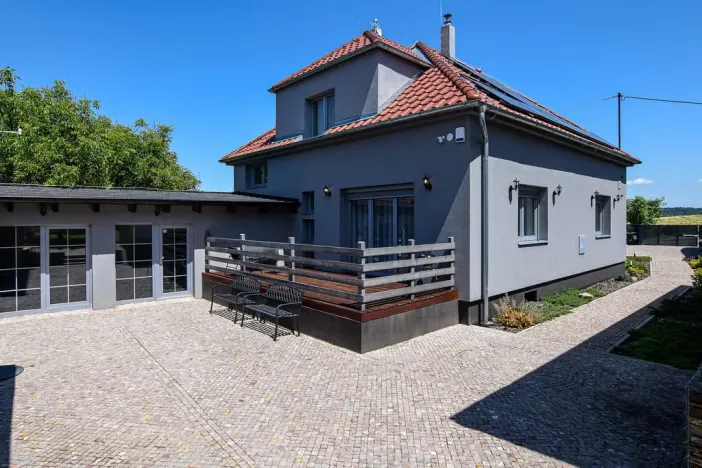 Prodej obchodního prostoru, Říčany - Jažlovice, Jažlovická, 249 m2