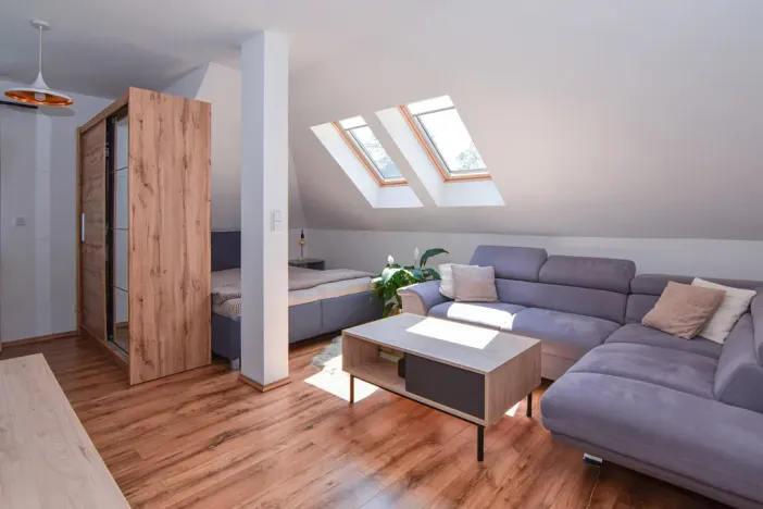 Prodej obchodního prostoru, Říčany - Jažlovice, Jažlovická, 249 m2
