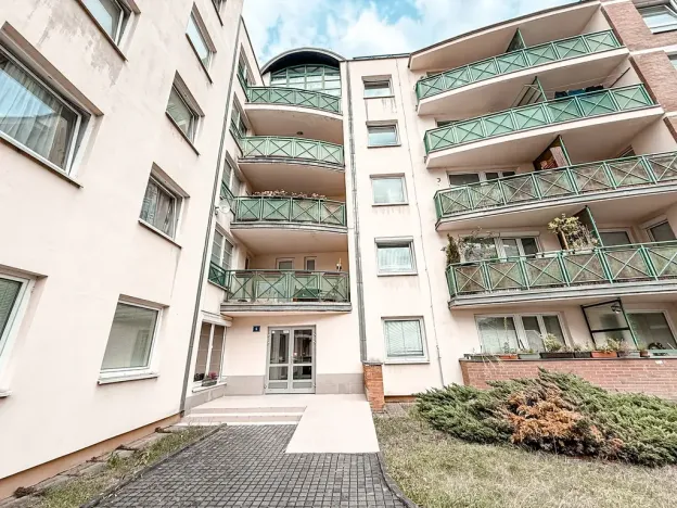 Pronájem bytu 4+kk, Praha - Žižkov, V kapslovně, 101 m2