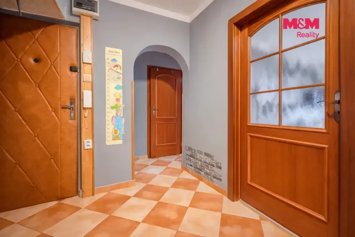 Prodej bytu 4+1, Litoměřice - Pokratice, Ladova, 77 m2