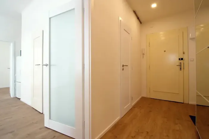 Pronájem bytu 2+kk, Praha - Žižkov, Biskupcova, 44 m2