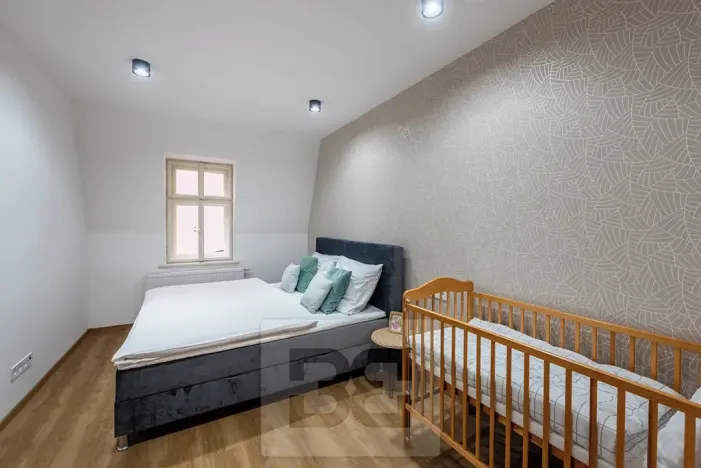 Pronájem bytu 3+1, Karlovy Vary, Petřín, 68 m2