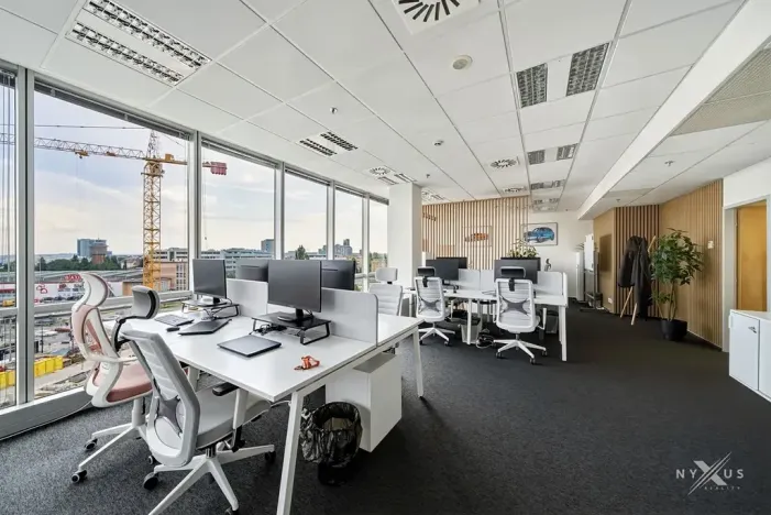 Pronájem kanceláře, Praha - Nusle, Na strži, 208 m2