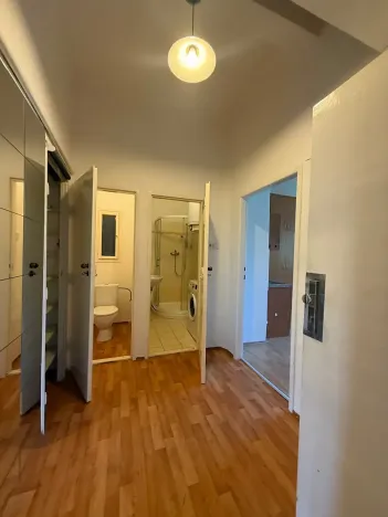 Pronájem bytu 1+kk, Praha - Libeň, U Balabenky, 30 m2