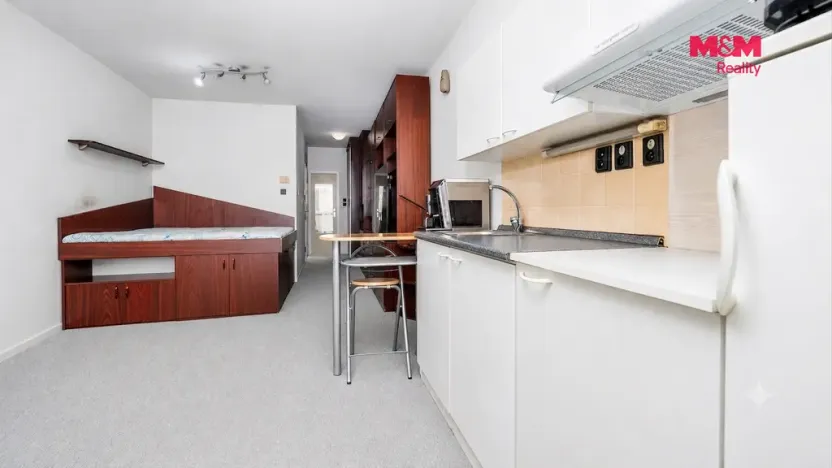 Prodej bytu 1+kk, Pardubice - Zelené Předměstí, nábřeží Závodu míru, 32 m2