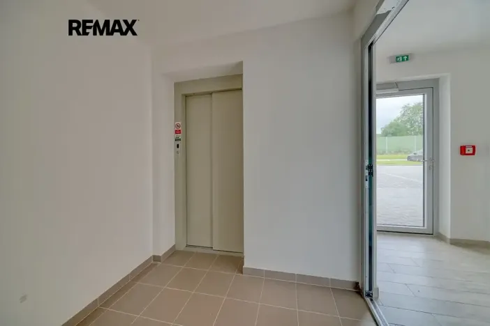 Pronájem bytu 2+kk, Velký Osek, U hřiště, 60 m2