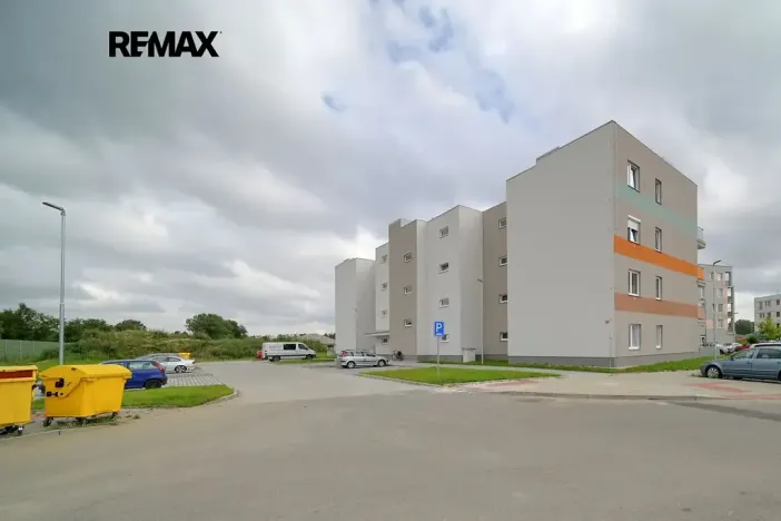 Pronájem bytu 2+kk, Velký Osek, U hřiště, 60 m2