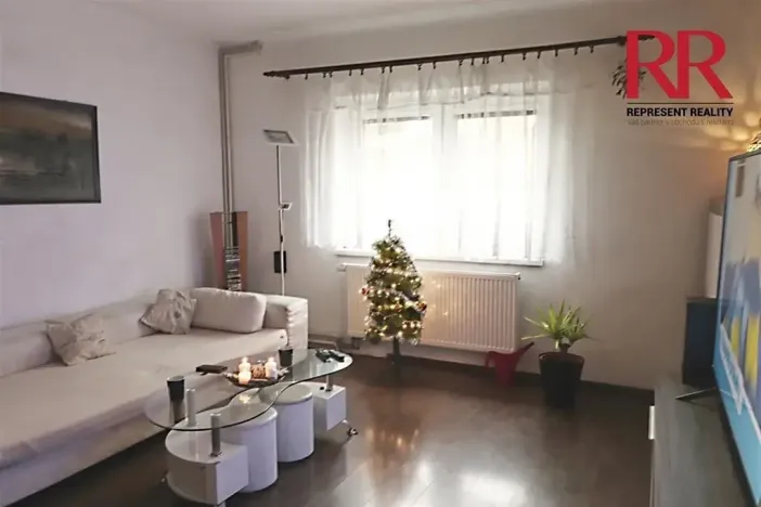 Prodej rodinného domu, Chlumčany, Hřbitovní, 210 m2