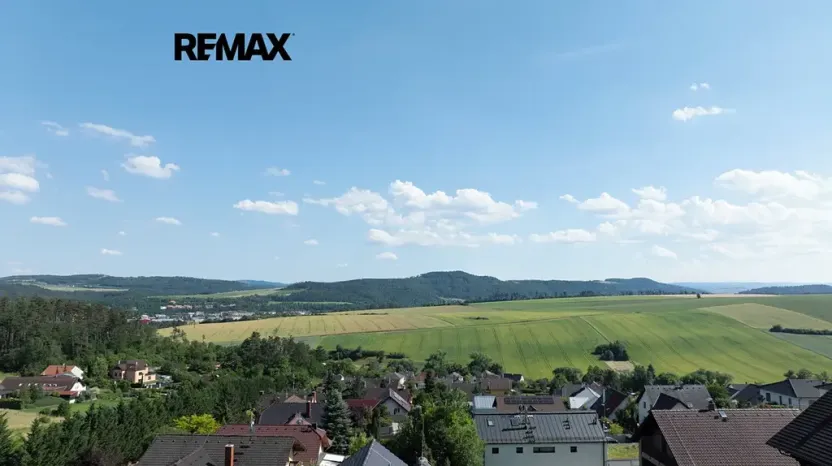 Prodej vily, Králův Dvůr, Pod Lesem, 708 m2