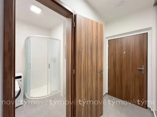 Pronájem bytu 1+kk, Pardubice, Pod Vinicí, 35 m2