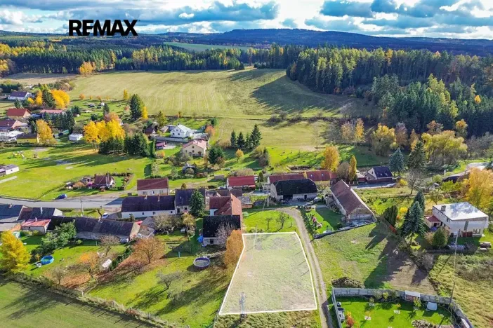 Prodej pozemku pro bydlení, Chomle, 757 m2
