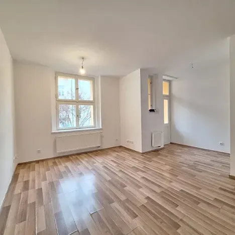 Pronájem bytu 2+1, Praha - Žižkov, Roháčova, 80 m2