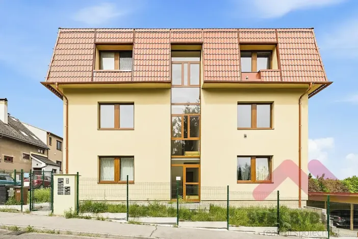 Pronájem bytu 1+kk, Praha - Hloubětín, Pokorného, 33 m2