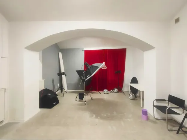 Pronájem atypického bytu, Praha, Plzeňská, 120 m2