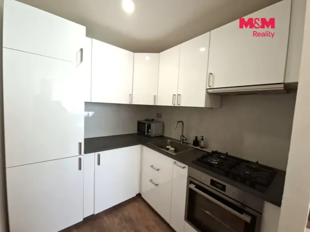 Pronájem bytu 2+kk, Kladno - Kročehlavy, Anglická, 40 m2