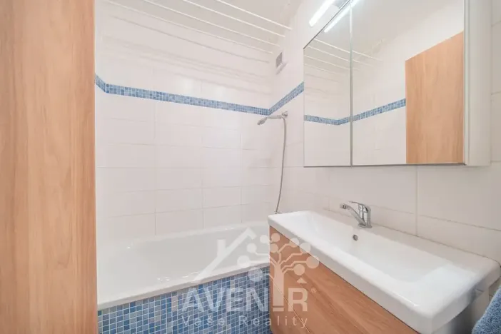 Prodej bytu 3+1, Zlín, Dukelská, 55 m2