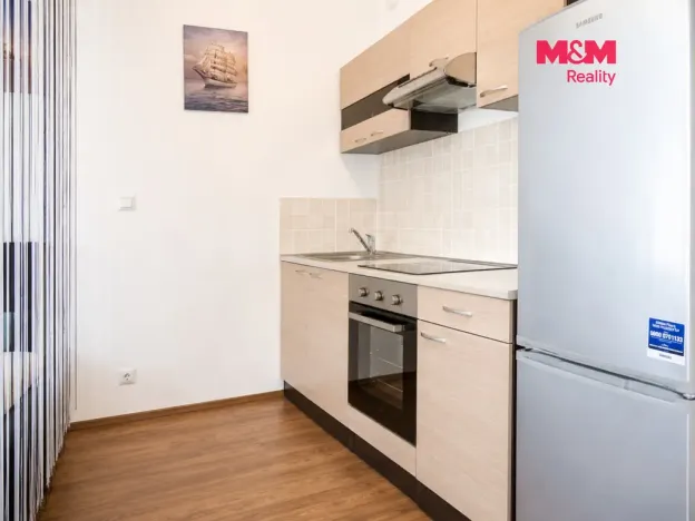 Prodej bytu 1+kk, Praha - Horní Měcholupy, Hornoměcholupská, 36 m2