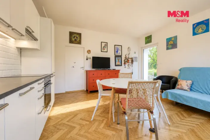 Prodej bytu 3+kk, Karlovy Vary - Drahovice, Mánesova, 68 m2
