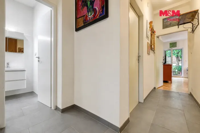 Prodej bytu 3+kk, Karlovy Vary - Drahovice, Mánesova, 68 m2